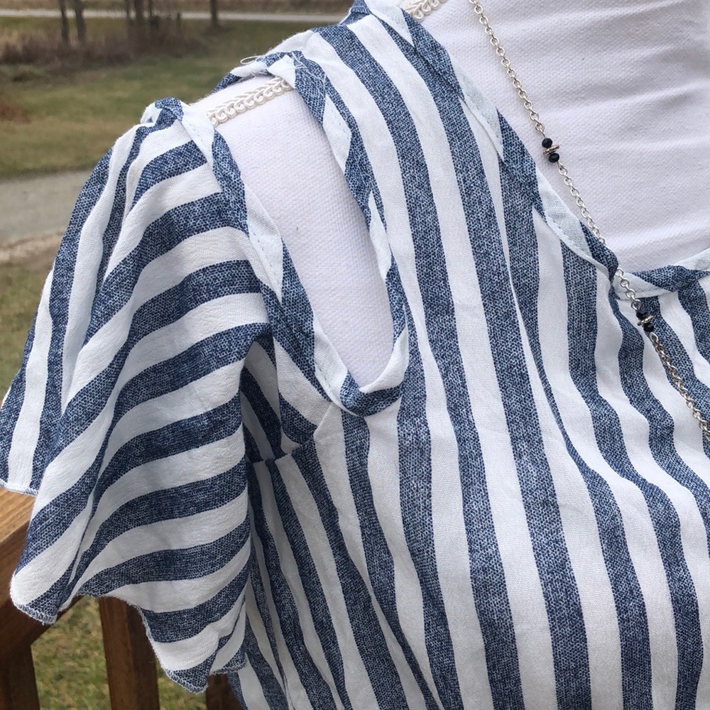 Open Shoulder Jumpsuit - Picture 4 of 6